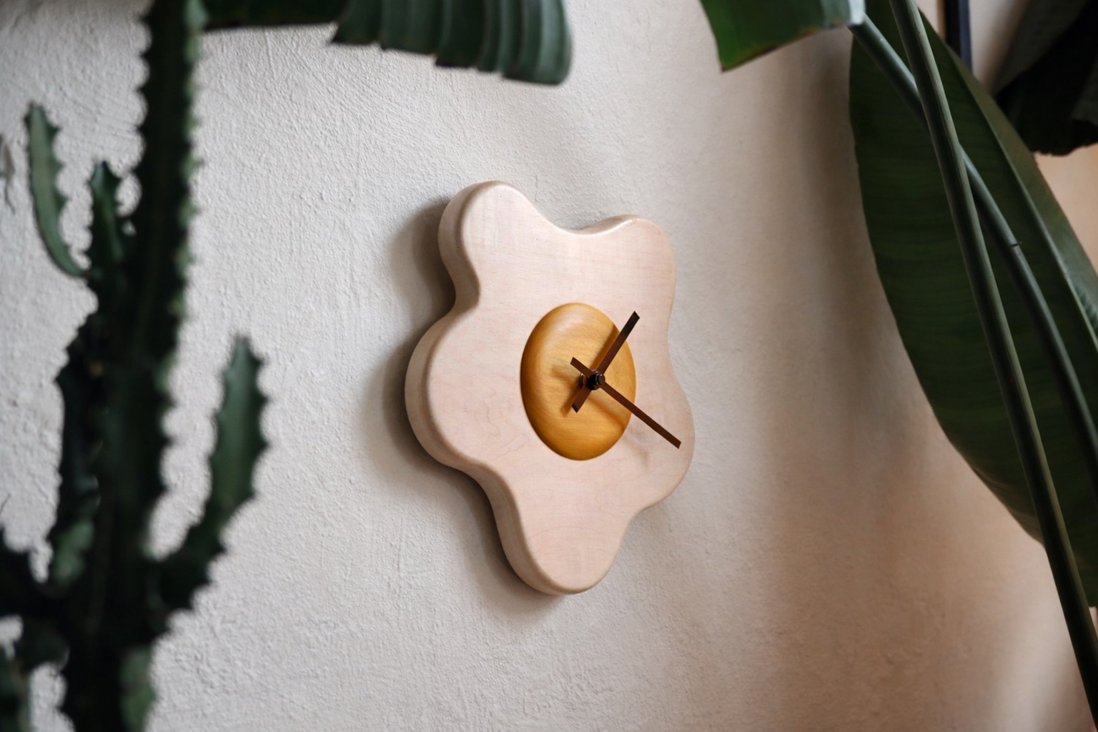 eggclock-CarolineUdell